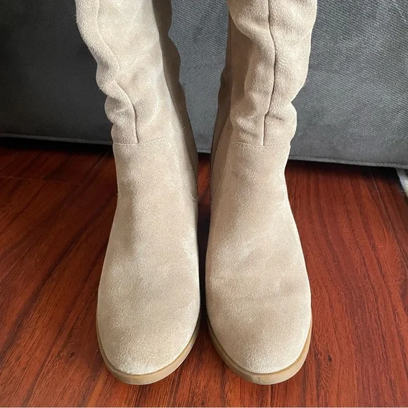 Levity Ursula Beige Suede Leather Scrunch Slouch knee High Block Heel Boots Sz 7 - Picture 4 of 10